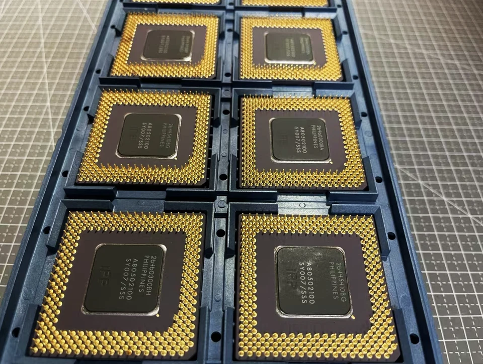 1PCS Brand new Intel Pentium A80502100 SY007 vintage processor 586 CPU - Image 4 of 4