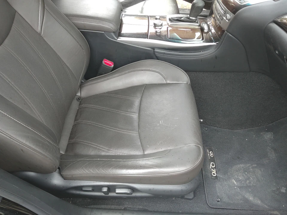 16 INFINITI Q70 Front Seat Passenger Rightstonew Foto 2 de 3