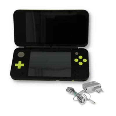 Nintendo New 2DS XL Konsole in Schwarz Apfelgrün + original Ladekabel #34A