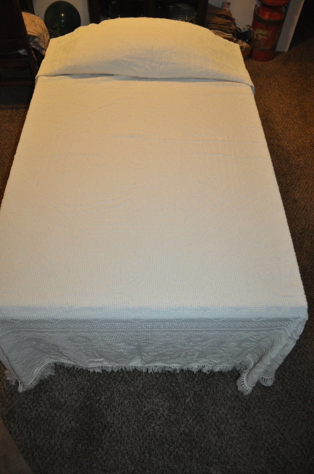 CANDLEWICK 88" X 103" white vintage BEDSPREAD twin FULL chic center STAR USA eBay