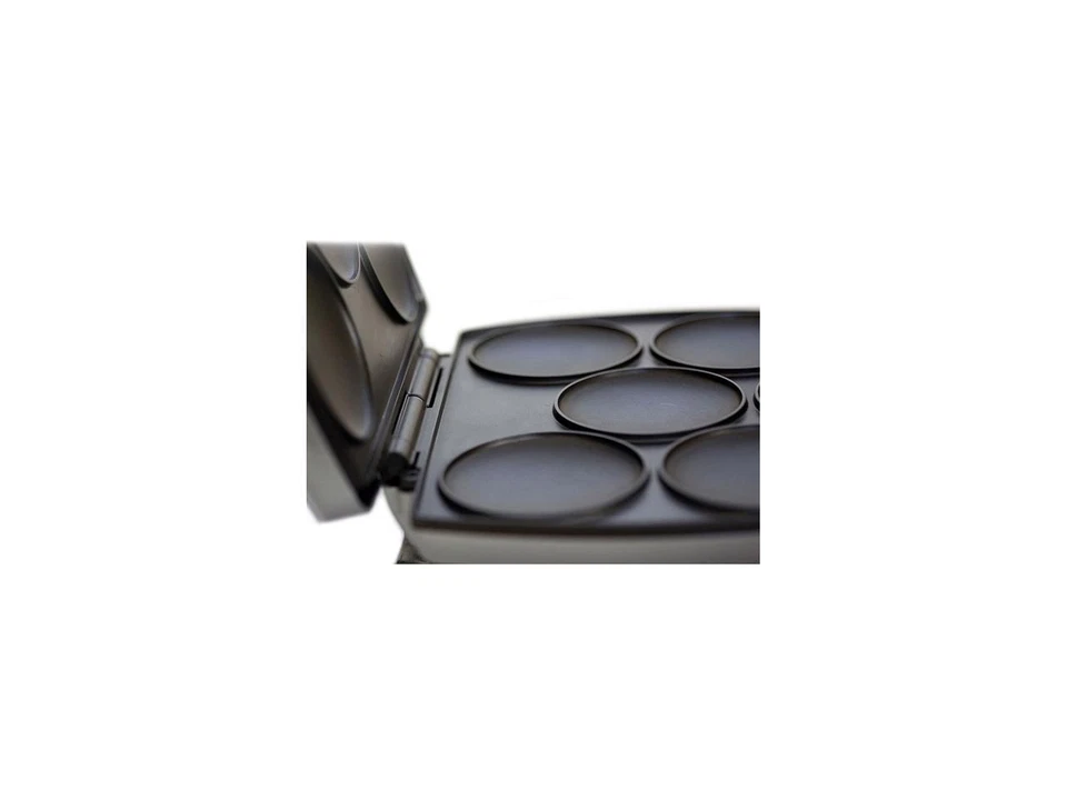 Brentwood Appliances AR-136 6-Piece Nonstick Arepa Maker - Image 3 of 4