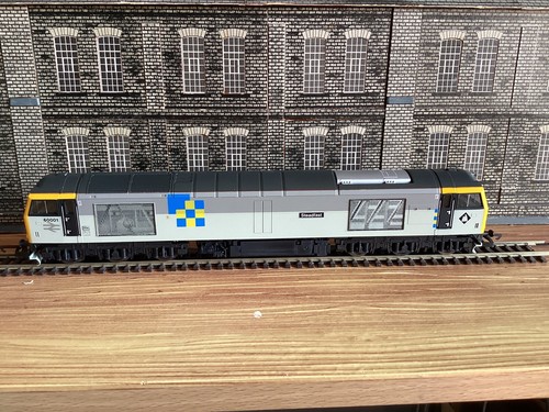 Lima L205020 Class 60 60001 "Steadfast" in Railfreight Construction Lackierung | Zustand: Used