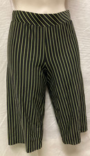 BODY WRAPPERS Dance Crop Pants Black Green Stripes Girls Med 8-10 4325