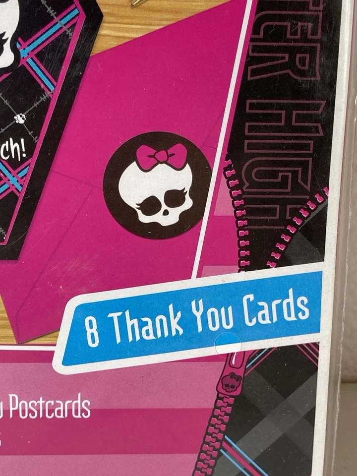 Monster High - Thank You Cards w/ Envelopes “Fangs You Very Much!” - Image 4 of 4