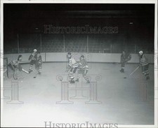 1966 Press Photo Roller hockey players in action - afx17675