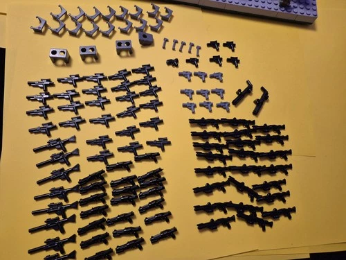 Custom Star Wars Brick Blasters And Accessories 90+ Pcs