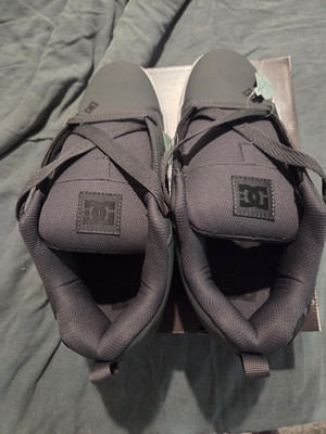 DC Court Graffik Skateboarding Shoes Gray US 11.5 Medium (D, M)