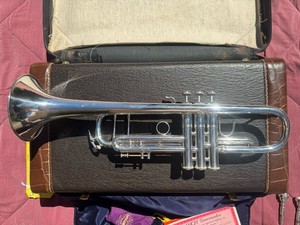 Vincent Bach Stradivarius Model ハードケース付 Yahoo!オークション