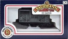 Bachmann 33-652A 12 Ton Cattle Wagon M14407 in LMS Grey Livery
