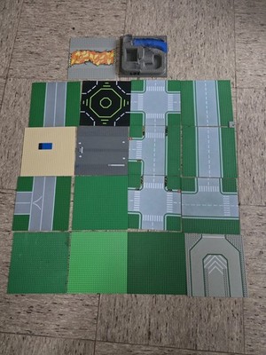 LEGO City Road Baseplates Lot of 18   Streets, Crossroads, Roundabout   Original
