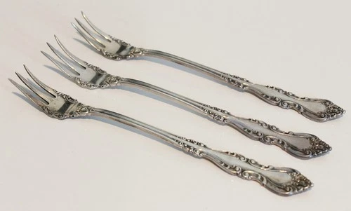 International Warwick Lot (3) Sterling Silver Oyster Seafood or Cocktail Forks