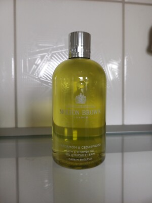 Molton Brown Cardamom & Cedarwood Bath & Shower Gel Duschgel 300ml NEU
