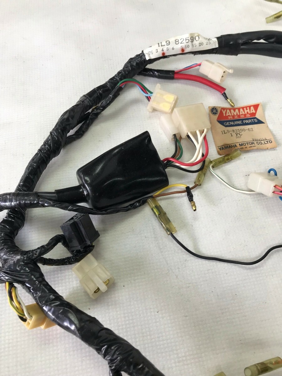 1L9-82590-62 YAMAHA WIRING HARNESS ASSY ORIGINAL XS360C 1976 1L9-82590-62 YAMAHA WIRING HARNESS ASSY ORIGINAL XS360C 1976