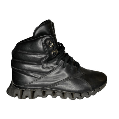 Reebok Zig Tech High Top Black Leather Sneaker Size 5.5