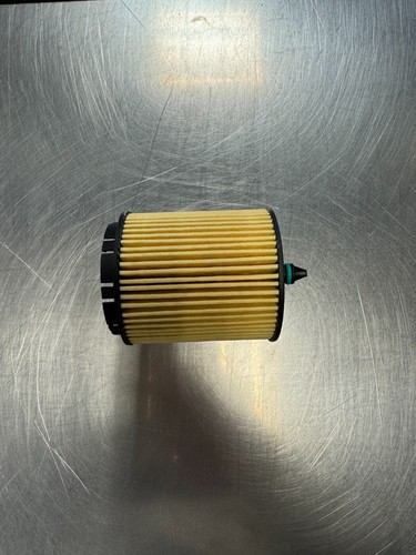 NEW GM Cadillac Saab Oil Filter (No Seal) Part #12605566 - Picture 2 of 2