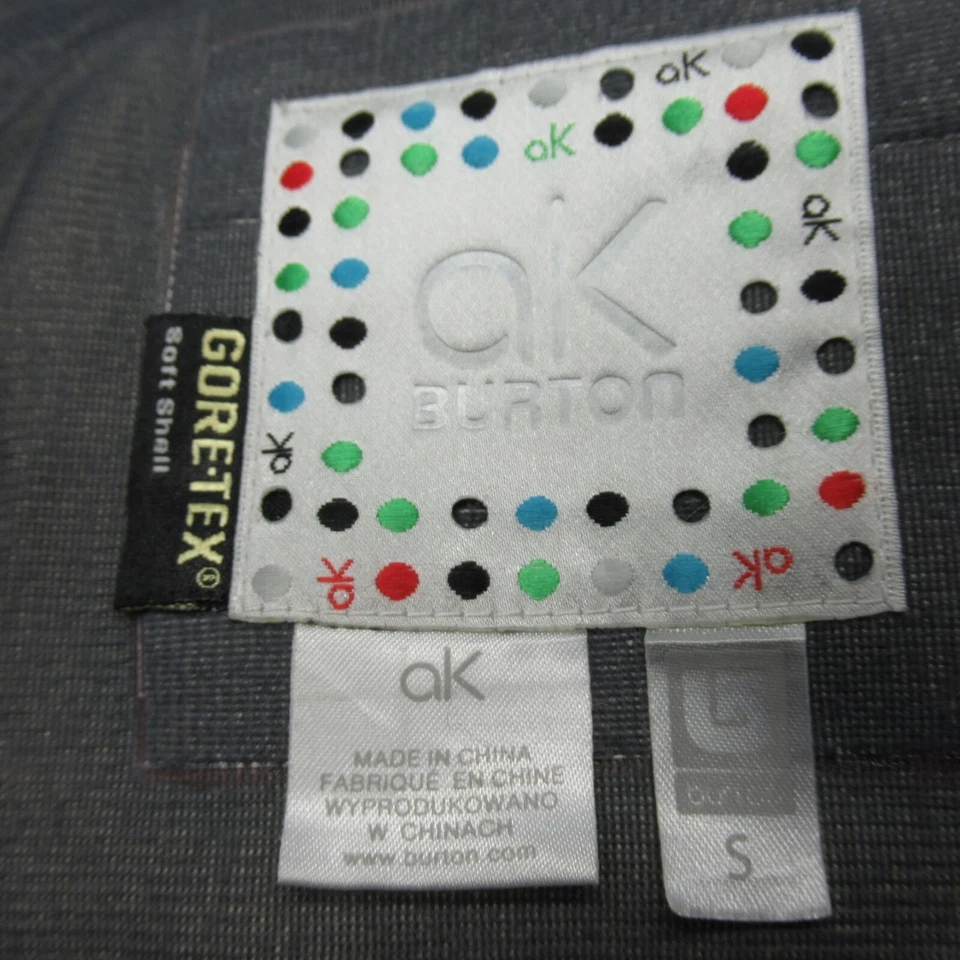 Куртка женская Burton AK 3L Static Gore-Tex маленькая черная водонепроницаемая с капюшоном на молнии - Изображение 4 из 4