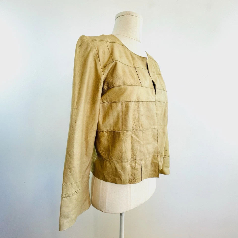 Chaqueta con paneles boho de gamuza beige topo Goddess of Babylon talla S 8 10 Foto 3 de 4