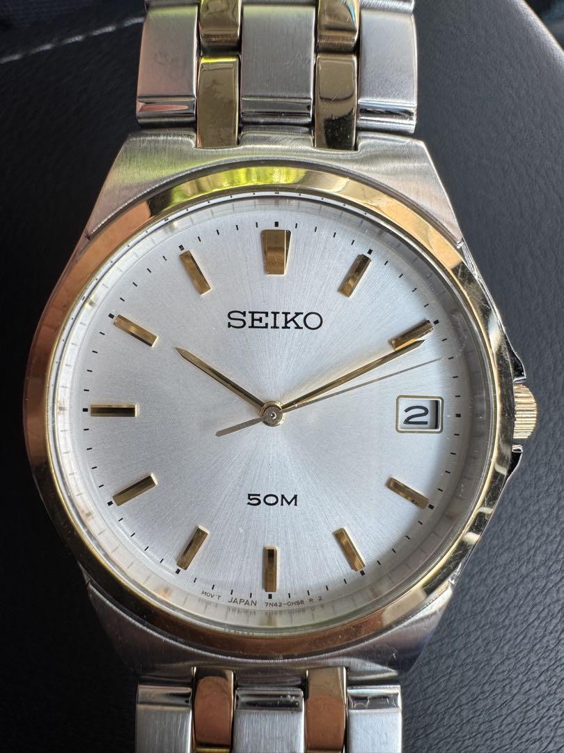 Seiko 7N42 Analog Watch 50M Waterproof Used with Damaged Bezel and Band