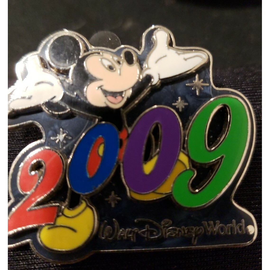 Disney Pin  Mickey Mouse WDW Dated 2009 67184