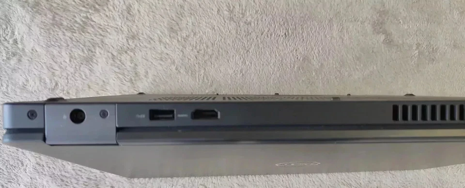 DELL Latitude Intel Core I5-6th - 15.6" HD  256 GB SSD 8 GB RAM  WIN 11 PRO - Immagine 4 di 4