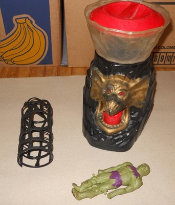 Rare Vintage 1983 Ideal Toys Manglor Mountain Volcanic Fortress Playset no box