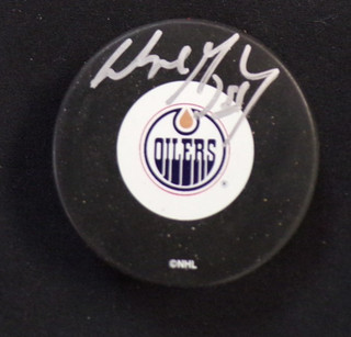 WAYNE GRETZKY AUTOGRAPH HOCKEY PUCK EDMONTON OILERS NHL HOCKEY AUTO SIGNED PUCK