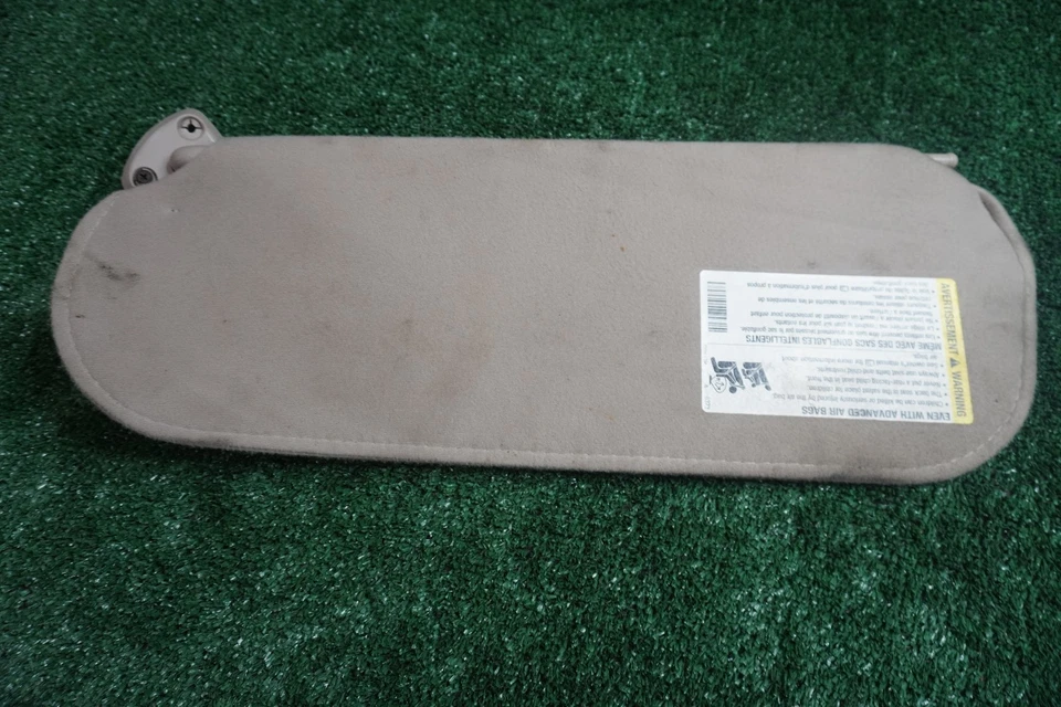 Chevrolet Express 1500 2011 lado del pasajero parasol derecho fabricante de equipos originales 1 pieza 05D90167A5 Foto 4 de 4