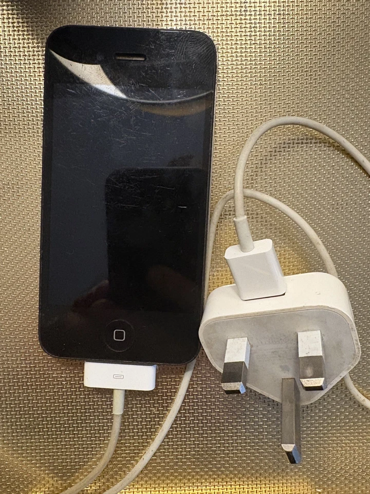 Apple IPhone 4 - Black - Model A1332 - Working - Image 4 of 4