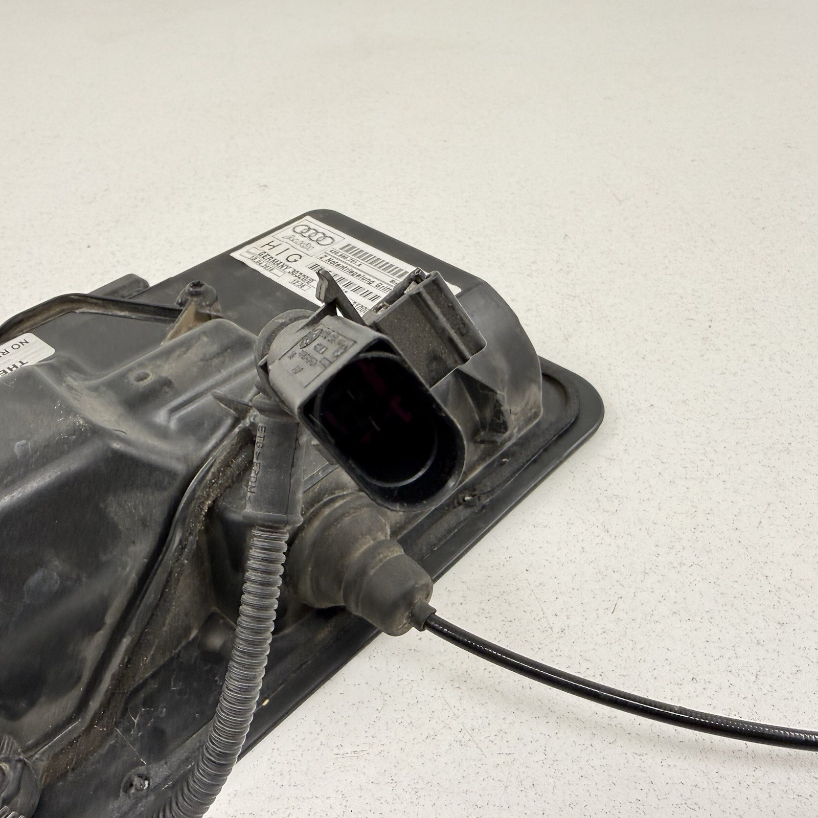 17-23 Audi R8 Front Hood Trunk Frunk Lock Latch Actuator Assembly 420880701A OEM