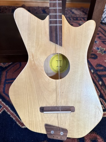 Loog Childrens Guitar - Picture 2 of 6
