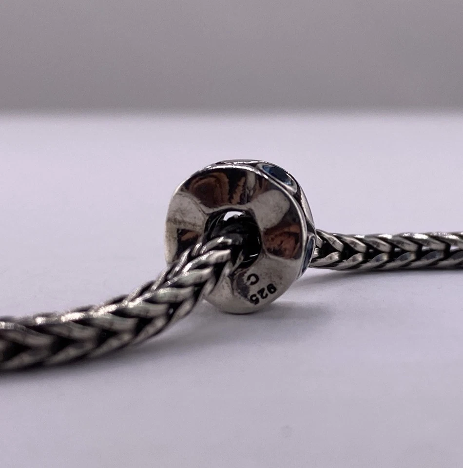 Dije de cuentas Chamilia - plata esterlina ojos de gato azul circonita cúbica JB-12b retirado nuevo Foto 2 de 4