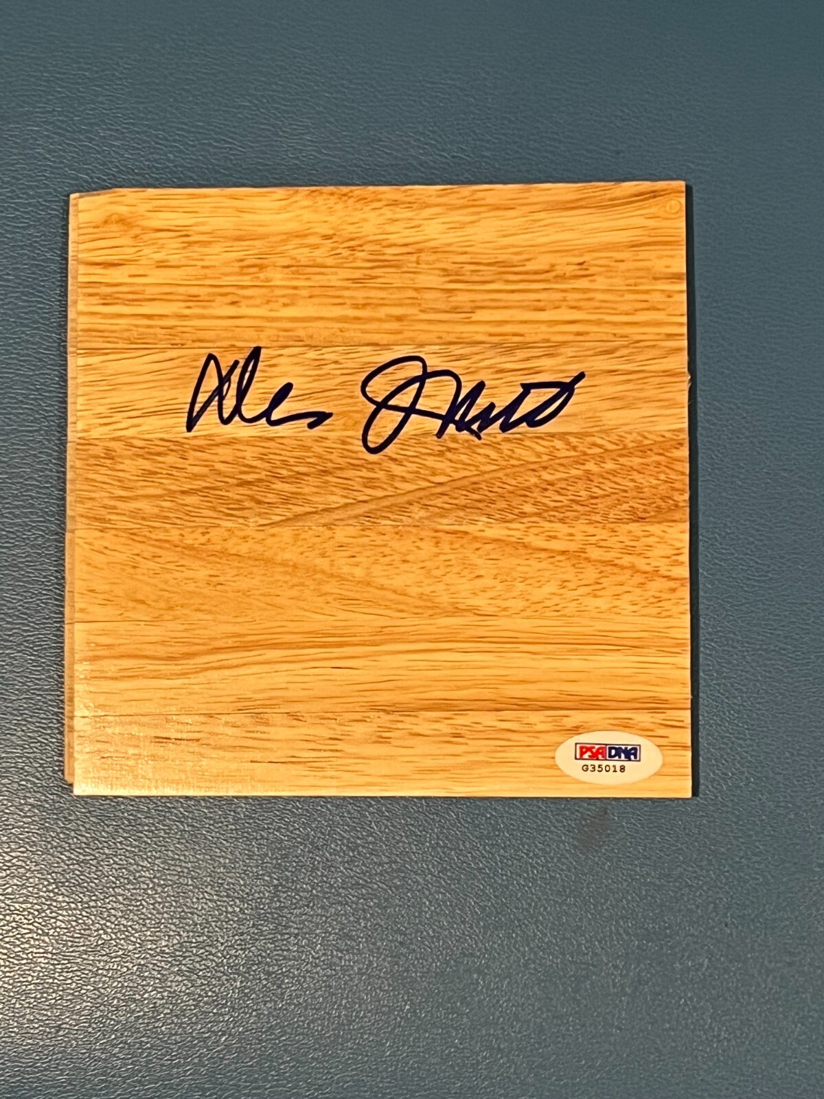 Dean Smith Autographed Signed North Carolina TARHEELS PSA/COA 6X6 FLOORBOARD 