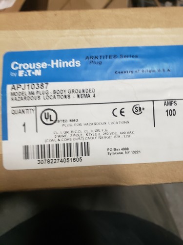 APJ10387 - Crouse-Hinds Mating Plug new in box - Picture 3 of 3