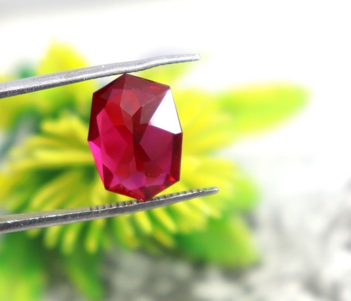Rubino Rosso Estremamente Naturale Forma Fantasia 8,10 Ct Certificato Gemma Sciolta - Foto 8 di 9