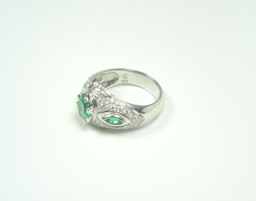 Colombian Emerald Ring Oval and Marquise Shape 1.54 Cts Set in 18K White Gold - Picture 4 of 5