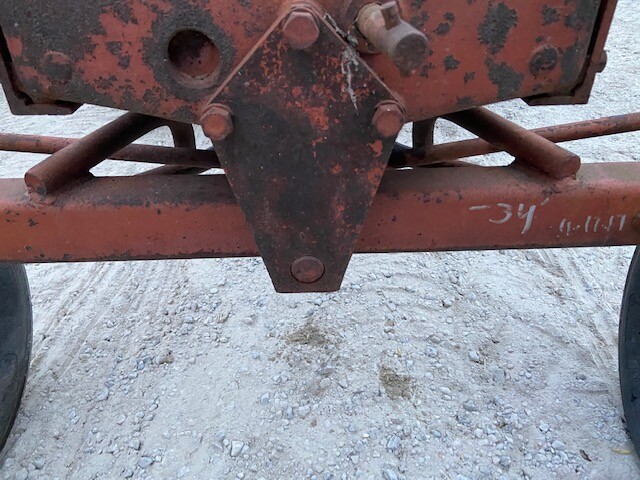 Picture 2 of 8