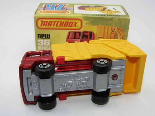 Matchbox Superfast No 36 Refuse Truck without Caution to the rear MIB - Picture 6 of 10