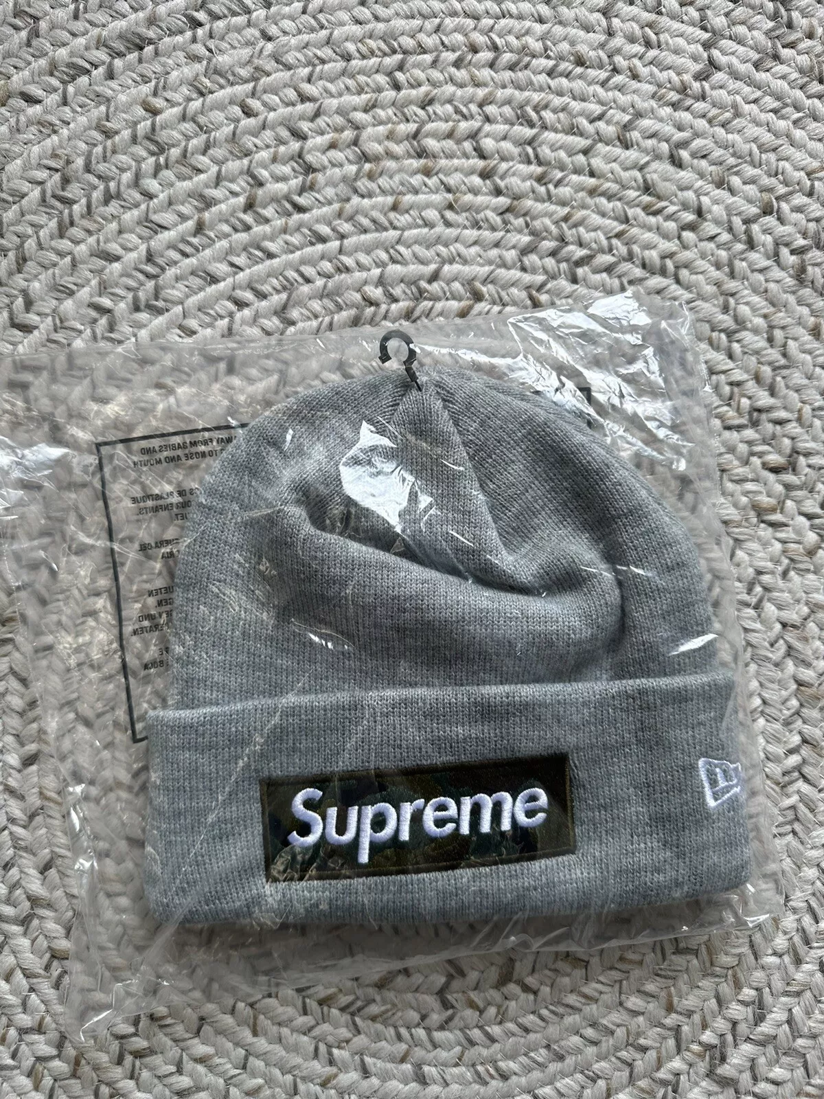 Bonnet Supreme Box Logo 2023   FW23’ New Era Camouflage Taille Unique