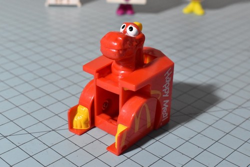 VINTAGE LOT OF 9 McDONALD’S FOOD ROBOT CHANGEABLES TRANSFORMERS HAPPY MEAL TOYS - Picture 8 of 11