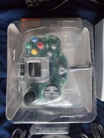 SEGA Dreamcast Console w/ 4 controllers and 4 VMUs - System Tested & Works READ