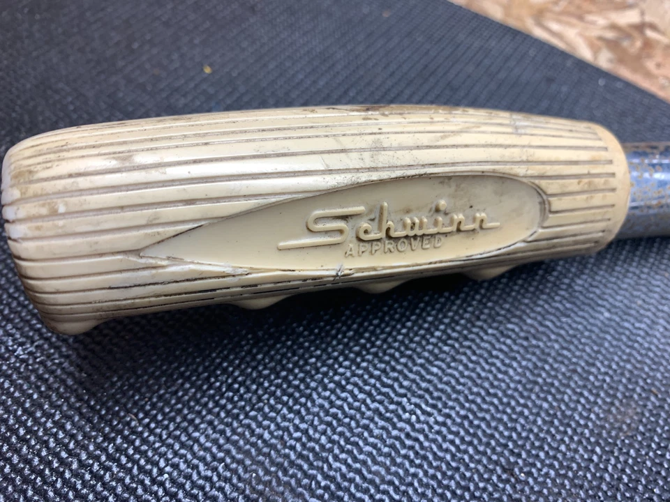 Manillar Schwinn Original Vintage Cuello de Ganso y Empuñaduras 26" Bicicleta Fiesta 1960 Foto 3 de 4