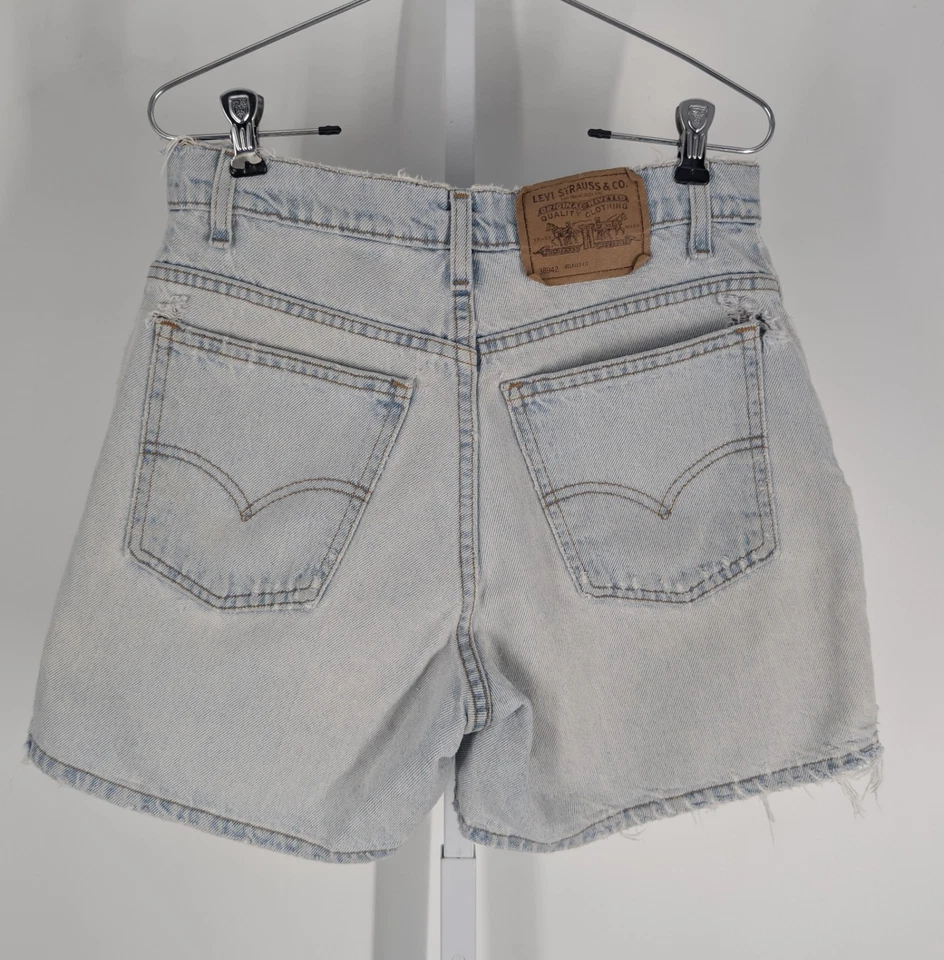 Jeans Levi's 950 Vintage Thrashed Denim Hechos en EE. UU. Talla 28" Punk Grunge Años 90 Años 80 Foto 3 de 4