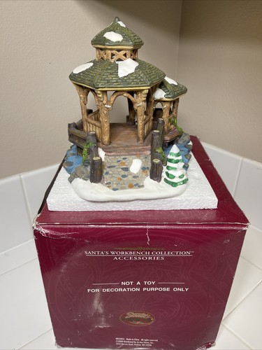Santa's Workbench Collection Porcelain Twin Gazebo - 第 2/11 張圖片