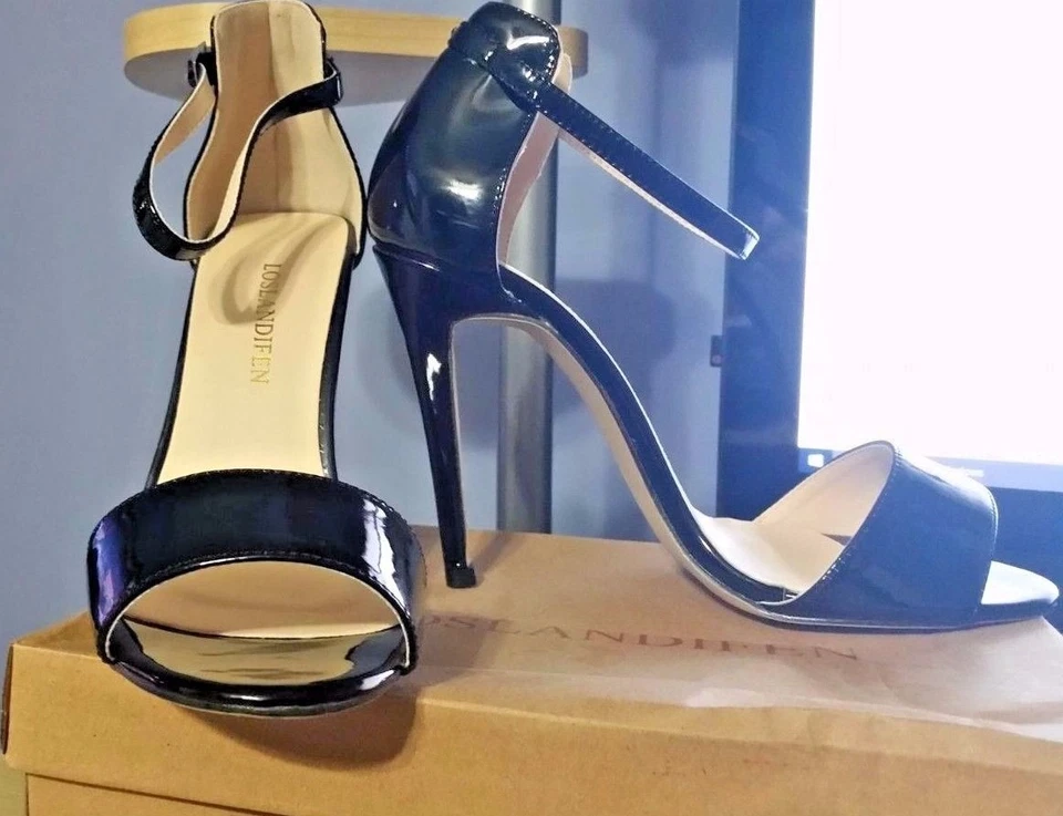 NUEVO EN CAJA TACONES ALTOS LOSLANDIFEN NEGROS TALLA 6/36 Foto 2 de 2