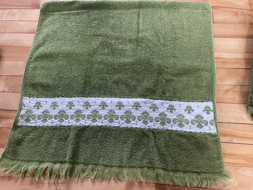 Vintage Wamsutta Heritage Green White W/Embroidery Bath & Hand Towels HV2 Sets - Picture 4 of 6