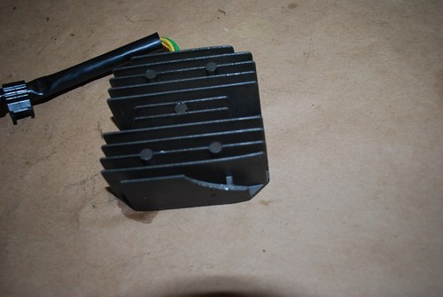 1994 Honda XR650L REGULATOR RECTIFIER - Picture 3 of 4