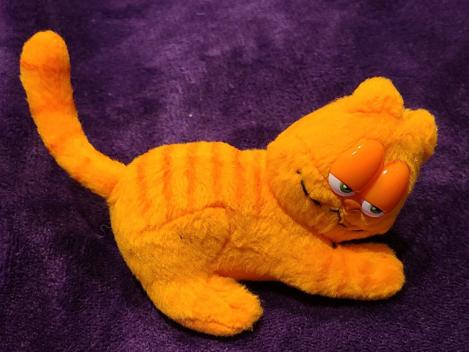 Vintage MINI  Garfield The Cat  Lying On All 4 Paws Plush 4" Tall CUTE