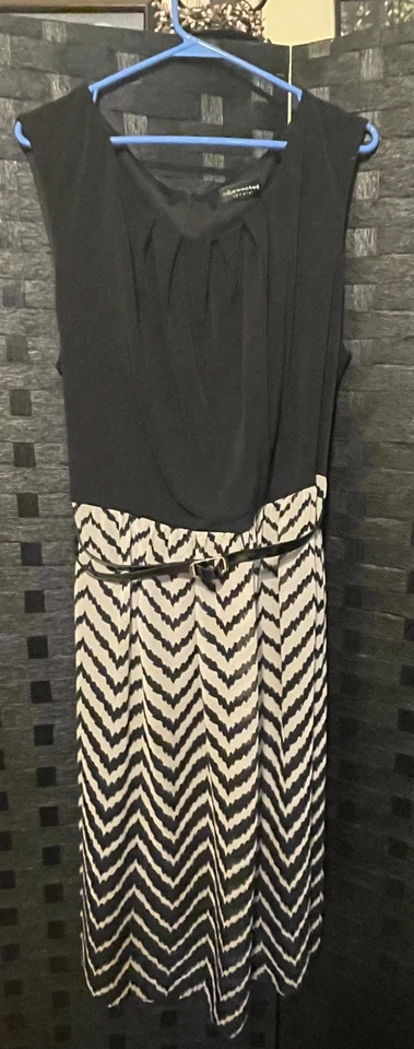 Vestido Connected Talla Grande 24W Negro Encaje Elástico Tejido Forrado Cinturón leer Foto 3 de 4