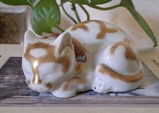 Vintage Kutani Japanese Sleeping Cat Figurine...