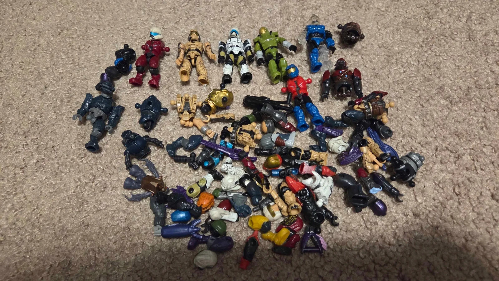 Halo Mega Bloks Mini Figures Mixed Lot - Sealed Bags, Pieces and parts, Weapons